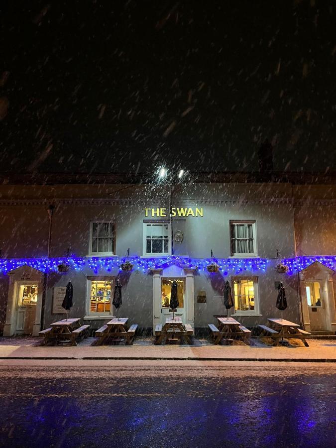 Swan Hotel By Greene King Inns Thaxted Exterior foto